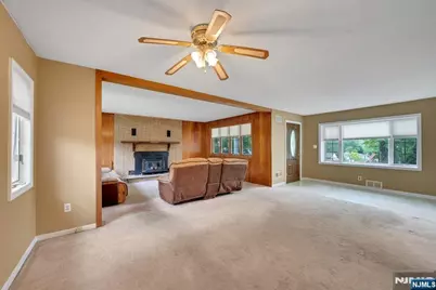 42 Heatherhill Road, Cresskill, NJ 07626 - Photo 7