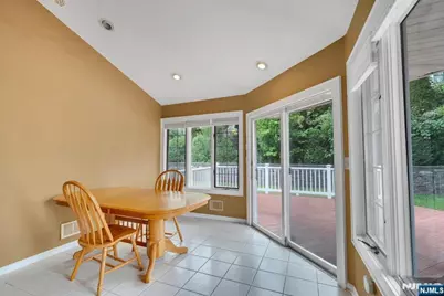 42 Heatherhill Road, Cresskill, NJ 07626 - Photo 13