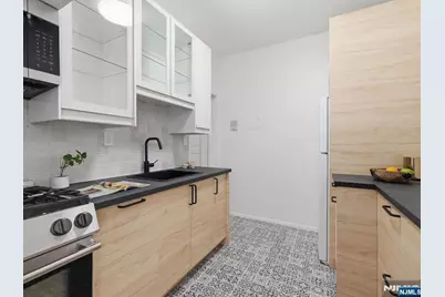 141 Duncan Avenue 6 #6, Jersey City, NJ 07306 - Photo 15