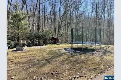 60 Eileen Drive, Mahwah, NJ 07430 - Photo 21