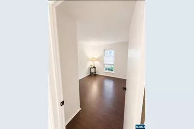 1063 Ash Drive, Mahwah, NJ 07430 - Photo 11