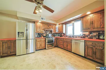 330 E Ruby Avenue, Palisades Park, NJ 07650 - Photo 19