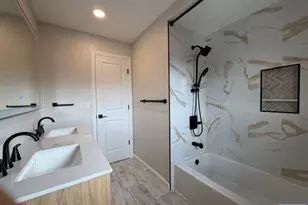 330 E Ruby Ave, Palisades Park, NJ 07650 - Photo 11
