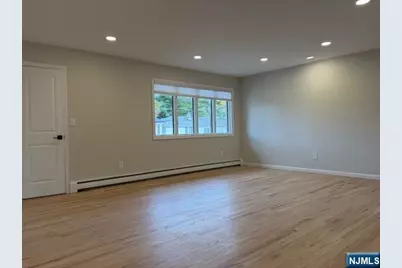 330 E Ruby Avenue, Palisades Park, NJ 07650 - Photo 5