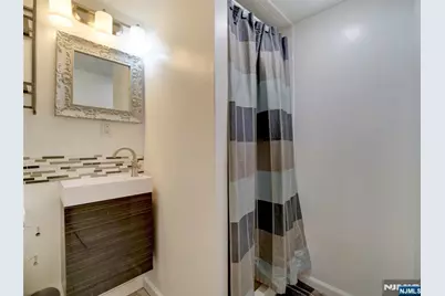 55 14th Avenue, Elmwood Park, NJ 07407 - Photo 9