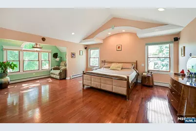 111 Magnolia Avenue, Cresskill, NJ 07626 - Photo 25