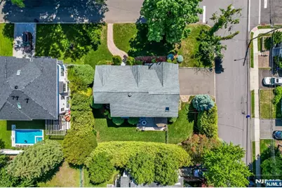 111 Magnolia Avenue, Cresskill, NJ 07626 - Photo 45