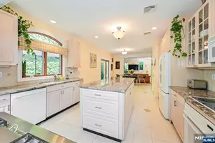 111 Magnolia Ave, Cresskill, NJ 07626 - Photo 13