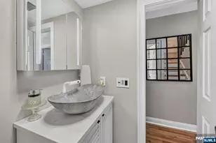 513 Windsor Dr, Palisades Park, NJ 07650 - Photo 23