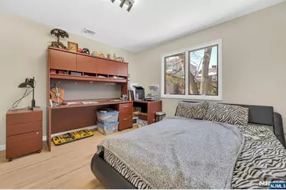 573 Kearney, Cliffside Park, NJ 07010 - Photo 11