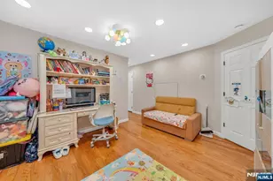 573 Kearney, Cliffside Park, NJ 07010 - Photo 25