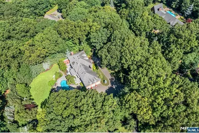 27 Cameron Road, Saddle River, NJ 07458 - Photo 9