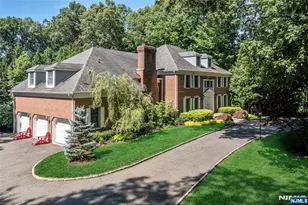 27 Cameron Rd, Saddle River, NJ 07458 - Photo 1