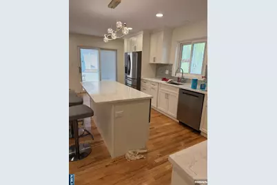 305 Highland Avenue B #B, Palisades Park, NJ 07650 - Photo 3