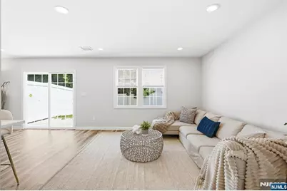 77 Chestnut Street, Lodi, NJ 07644 - Photo 11