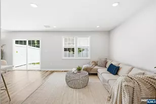 77 Chestnut St, Lodi, NJ 07644 - Photo 11