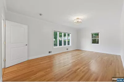 26 Hillside Avenue A #A, Tenafly, NJ 07670 - Photo 5