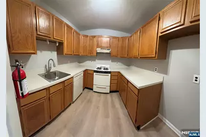 301 Bloomfield Avenue 3 #3, Nutley, NJ 07110 - Photo 15