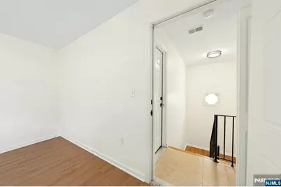 726 Saddle River Road, Saddle Brook Township, NJ 07663 - Photo 15