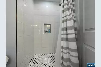 343 Kaplan Avenue, Hackensack, NJ 07601 - Photo 19