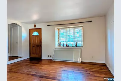 685 Grant Terrace, Teaneck Township, NJ 07666 - Photo 3