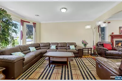 627 Concord Street, New Milford, NJ 07646 - Photo 5