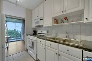 1 Horizon Road 408, Fort Lee, NJ 07024 - Photo 7