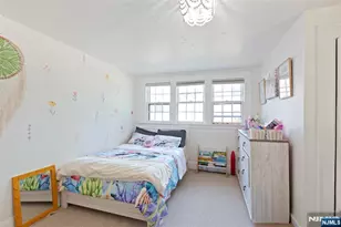 529 Wyndham Rd, Teaneck Township, NJ 07666 - Photo 27