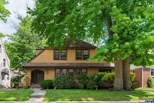 529 Wyndham Rd, Teaneck Township, NJ 07666 - Photo 3