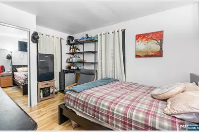 94 Phelps Avenue, Bergenfield, NJ 07621 - Photo 15