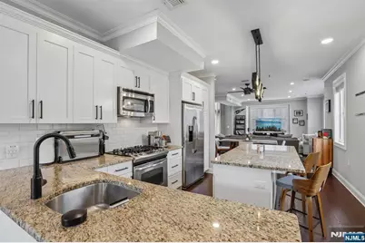 200 Laird Avenue 201 #201, Cliffside Park, NJ 07010 - Photo 13