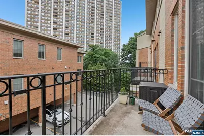 200 Laird Avenue 201 #201, Cliffside Park, NJ 07010 - Photo 37