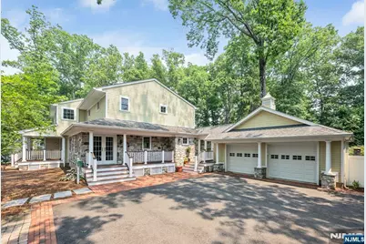 4 Burma Road, Wyckoff Township, NJ 07481 - Photo 3