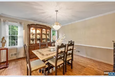 27 Cobblestone Lane, Ramsey, NJ 07446 - Photo 9