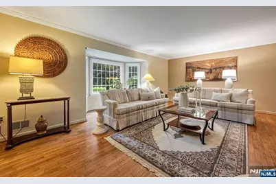 27 Cobblestone Lane, Ramsey, NJ 07446 - Photo 5