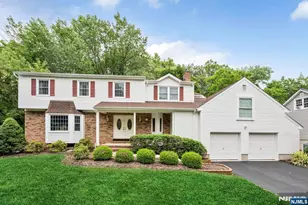 27 Cobblestone Ln, Ramsey, NJ 07446 - Photo 1