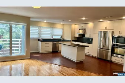 1275 Anderson Avenue A4 #A4, Fort Lee, NJ 07024 - Photo 3