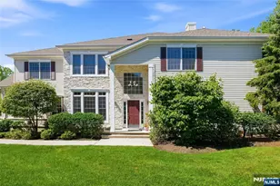 10 Camlet Ct 9010, Roseland, NJ 07068 - Photo 1
