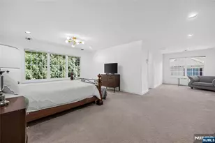10 Camlet Ct 9010, Roseland, NJ 07068 - Photo 25