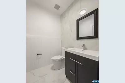 264 Beverly Hills Road, Fort Lee, NJ 07024 - Photo 17