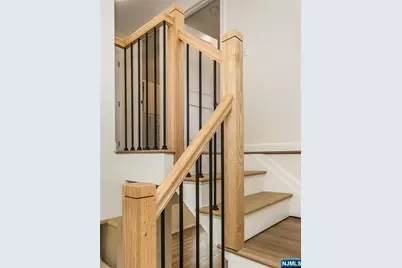 26 N Willow Street 2 #2, Montclair, NJ 07042 - Photo 19