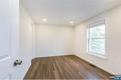 26 N Willow Street 2 #2, Montclair, NJ 07042 - Photo 23