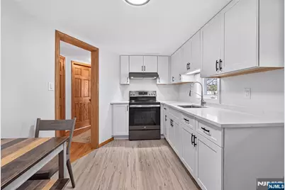 4 Howard Avenue, Clifton, NJ 07013 - Photo 21