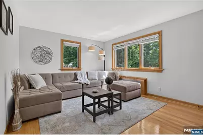 4 Howard Avenue, Clifton, NJ 07013 - Photo 3