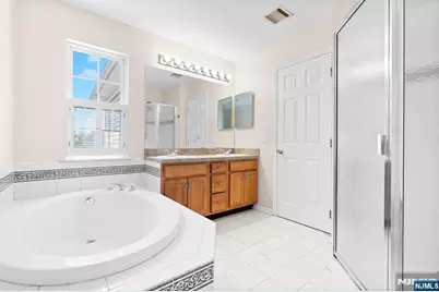 74 Mountainside Drive, Pompton Lakes, NJ 07442 - Photo 15