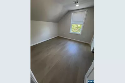 299 Broadway, Paterson, NJ 07522 - Photo 11