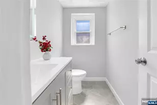 136 E Clinton Ave, Bergenfield, NJ 07621 - Photo 23