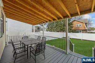 147 7th St, Saddle Brook Township, NJ 07663 - Photo 15