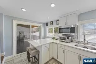 147 7th St, Saddle Brook Township, NJ 07663 - Photo 5
