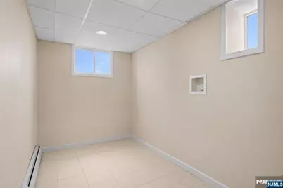 540 Highridge Avenue, Cliffside Park, NJ 07010 - Photo 43